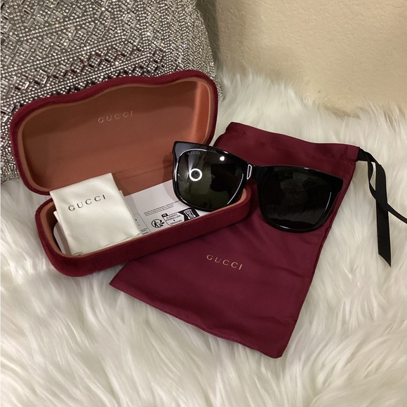 Authentic Gucci Sunglasses - Picture 2 of 11